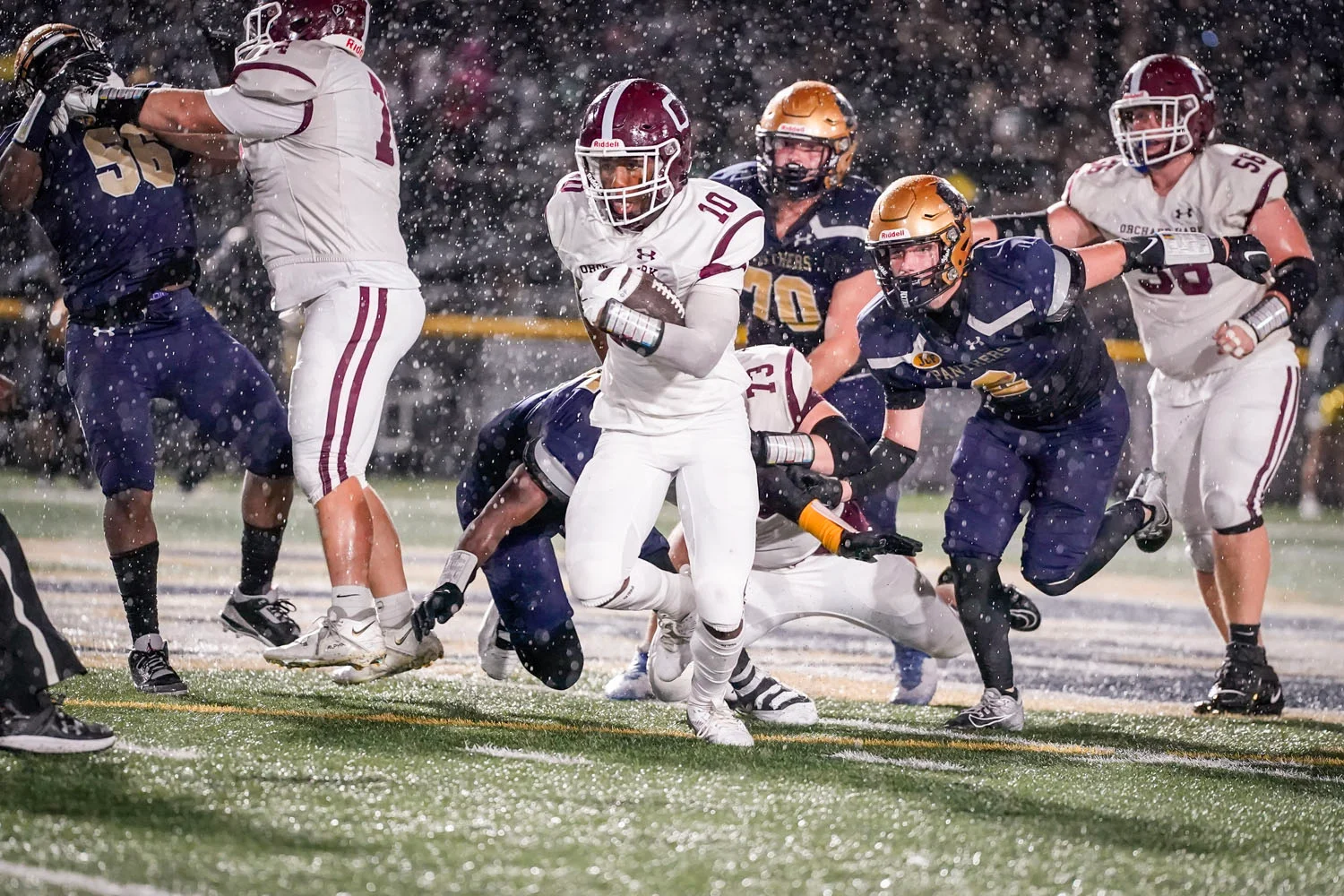 RB looking for space to run RB looking for space to run