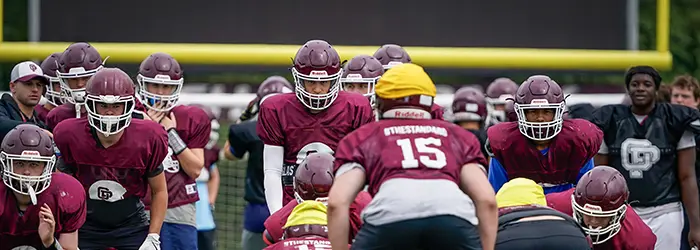 Orchard Park Quakers offense set