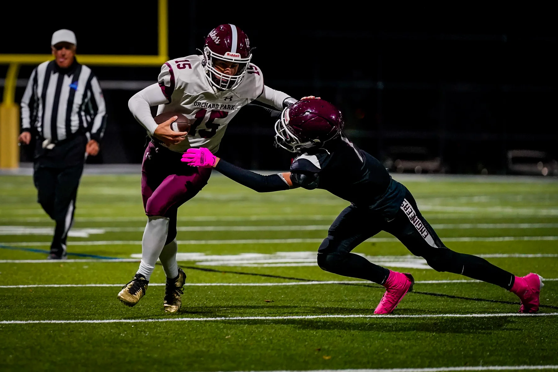 Stiff Arm against the DB